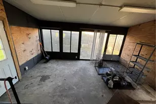385 Pennsylvania Ave, Rochester, PA 15074 - Photo 10