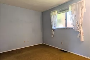 9999 Laurel Ave, North Huntingdon, PA 15642 - Photo 10