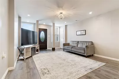 104 Pius St, Pittsburgh, PA 15203 - Photo 2