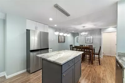104 Pius St, Pittsburgh, PA 15203 - Photo 6