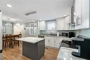 104 Pius St, Pittsburgh, PA 15203 - Photo 4