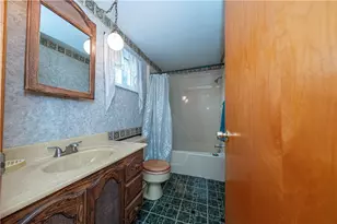 1323 Hamilton Rd, Pittsburgh, PA 15234 - Photo 12