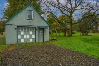 629 Lancaster Rd, Franklin Township, PA 16123 - Photo 24
