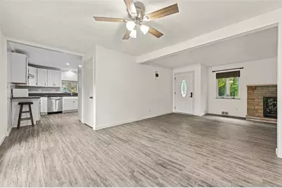 205 Woodside Dr, South Strabane, PA 15301 - Photo 8