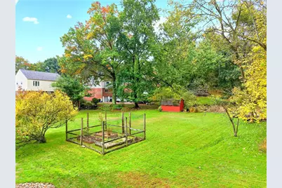 1254 McKnight Dr, Bethel Park, PA 15102 - Photo 22