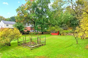 1254 McKnight Dr, Bethel Park, PA 15102 - Photo 22