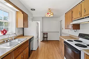1924 Arden Dr, Pittsburgh, PA 15101 - Photo 10