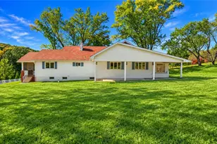 423 Little Creek Rd, Harmony Boro, PA 16037 - Photo 4