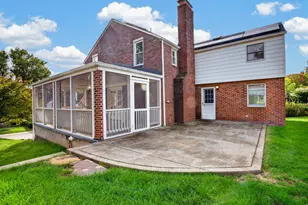 433 Old Farm Rd, Pittsburgh, PA 15228 - Photo 42