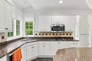 1802 Constitution Blvd, Adams Township, PA 16059 - Photo 12