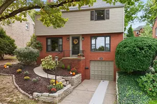932 Country Club Dr, Pittsburgh, PA 15228 - Photo 2