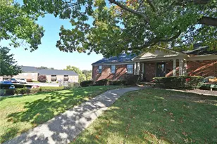 690 Robinwood, Scott Township, PA 15216 - Photo 30