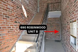 690 Robinwood, Scott Township, PA 15216 - Photo 4