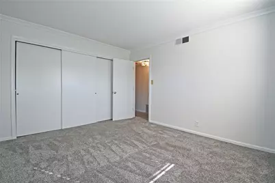 690 Robinwood #B, Scott Township, PA 15216 - Photo 24