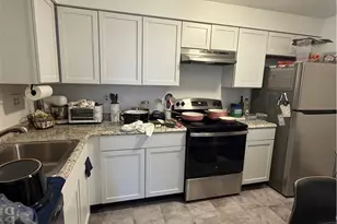 945 Washington Ave, Carnegie, PA 15106 - Photo 2