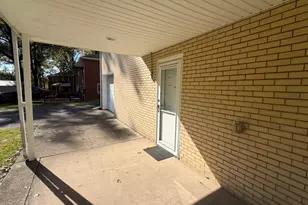 2034 W Kendon Dr, Pittsburgh, PA 15221 - Photo 30