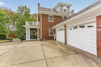 140 Altadena Dr, Pittsburgh, PA 15228 - Photo 4