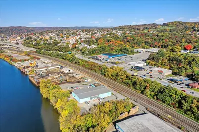 810 Ohio River Blvd, Rochester, PA 15074 - Photo 2