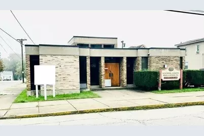 1126 6th Ave, Beaver Falls, PA 15010 - Photo 2