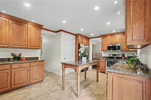 29 Woodland Rd, Mount Pleasant, PA 15340 - Photo 8