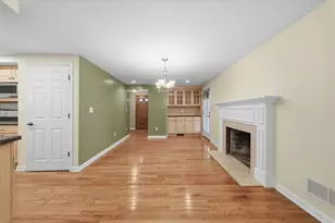 335 Catalina Dr, Pittsburgh, PA 15241 - Photo 10