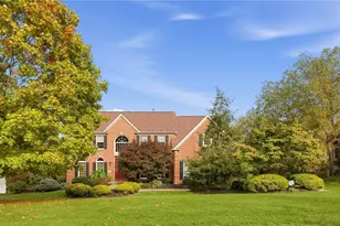 1755 Scarlett Dr, Pittsburgh, PA 15241 - Photo 2