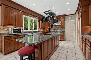 1755 Scarlett Dr, Pittsburgh, PA 15241 - Photo 12