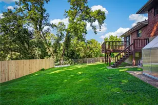 106 Susan Dr, Green Tree, PA 15220 - Photo 20