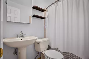 106 Susan Dr, Green Tree, PA 15220 - Photo 16