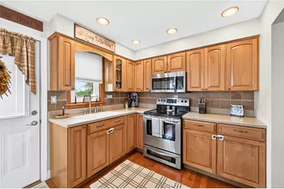 28 Pennsylvania Blvd, Monessen, PA 15062 - Photo 4