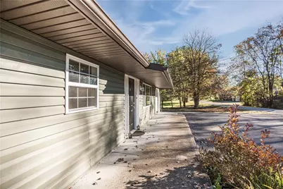 58 Hazel St, Burrel-Blacklick, PA 15717 - Photo 4