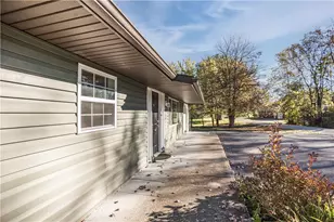 58 Hazel St, Burrel-Blacklick, PA 15717 - Photo 4