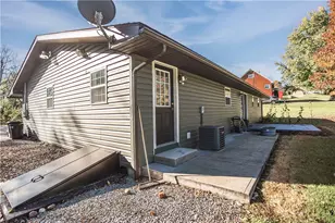 58 Hazel St, Burrel-Blacklick, PA 15717 - Photo 38