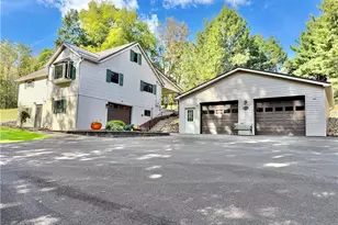 143 Twin Lakes Dr, East Franklin Township, PA 16201 - Photo 2