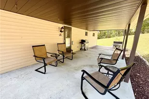 143 Twin Lakes Dr, East Franklin Township, PA 16201 - Photo 4