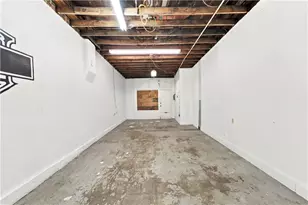 952 E 8th Ave, Homestead, PA 15120 - Photo 10