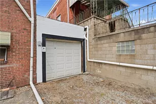 952 E 8th Ave, Homestead, PA 15120 - Photo 4