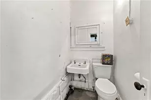 952 E 8th Ave, Homestead, PA 15120 - Photo 8
