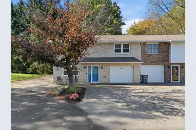 22 Pine Dr, Saxonburg Boro, PA 16056 - Photo 2