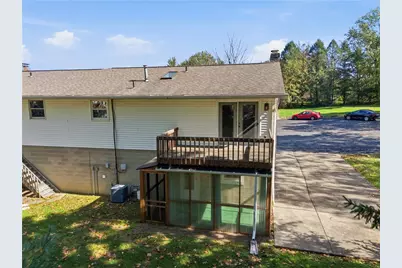 22 Pine Dr, Saxonburg Boro, PA 16056 - Photo 4