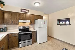 1528 Millers Run Rd, Mount Pleasant, PA 15057 - Photo 14