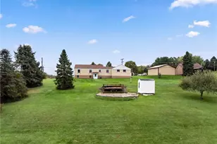 1528 Millers Run Rd, Mount Pleasant, PA 15057 - Photo 2