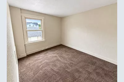 616 Farnsworth Ave, Clairton, PA 15025 - Photo 2