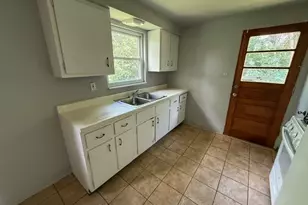 2320 Milburn St, East McKeesport, PA 15132 - Photo 4