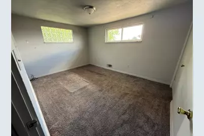 2320 Milburn Street, East McKeesport, PA 15132 - Photo 6