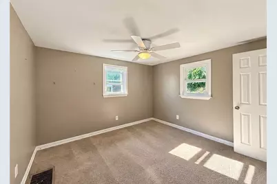 12027 Harvard Dr, Pittsburgh, PA 15235 - Photo 10