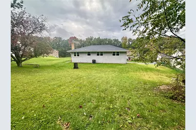 152 Autumn Dr, Twp of But SE, PA 16001 - Photo 6
