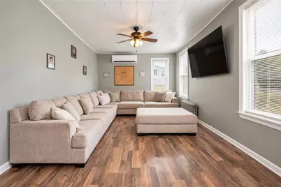 700 W 1st Ave, Derry Township, PA 15627 - Photo 6