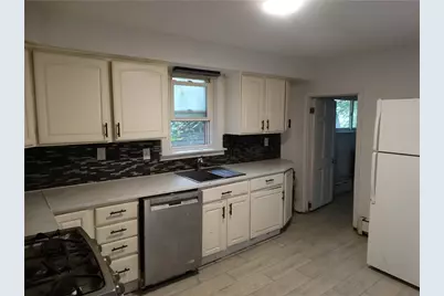 1223 Washington Ave, Carnegie, PA 15106 - Photo 4