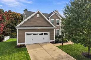 210 Pinnacle Ct, Adams Township, PA 16059 - Photo 2